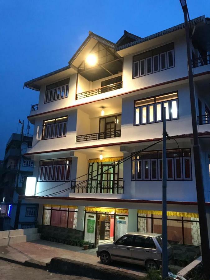 Bluben Alpine Hotell Pelling Exteriör bild